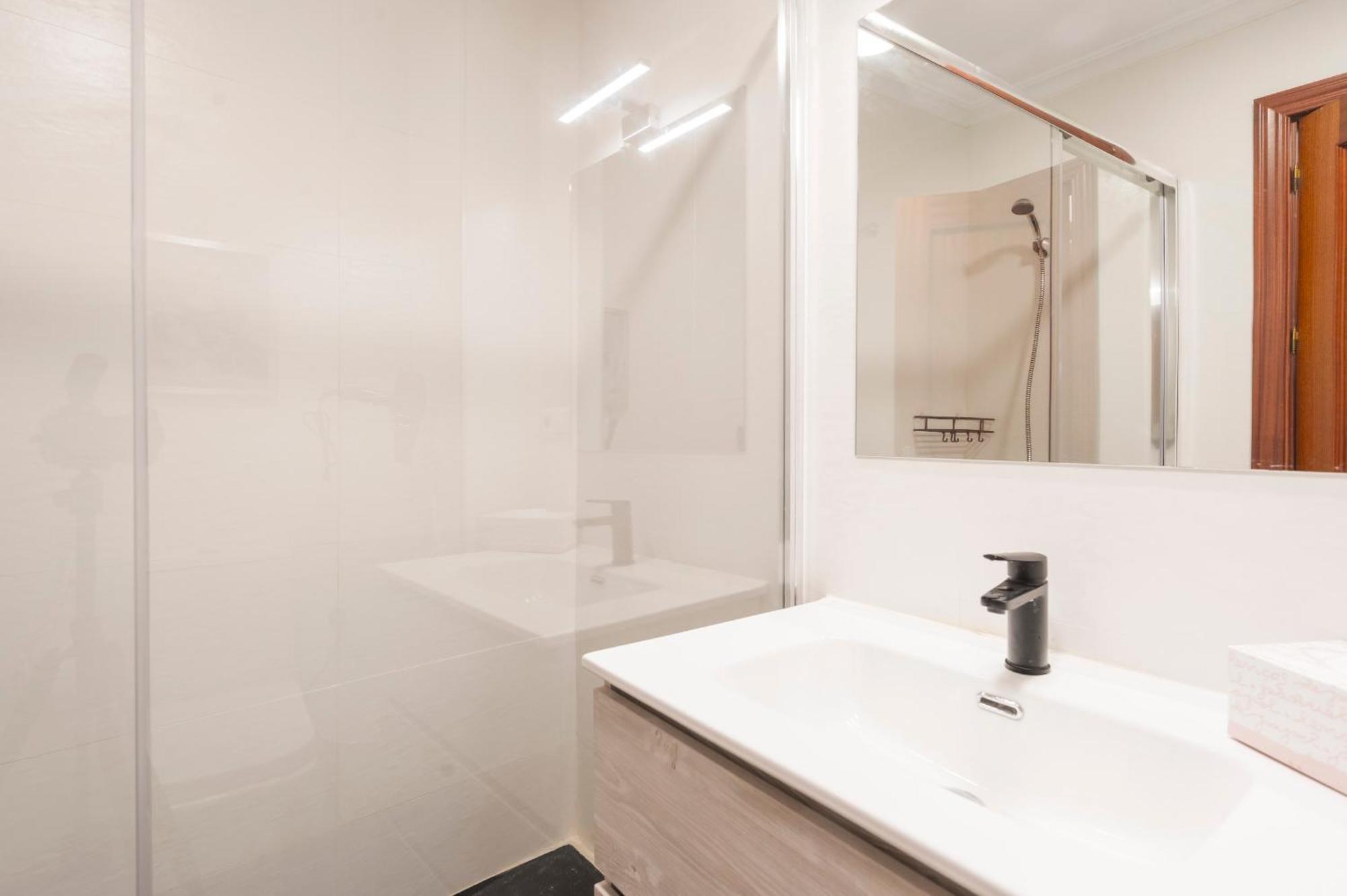 Santa Catalina Moderno Apartment เซบีญา ภายนอก รูปภาพ
