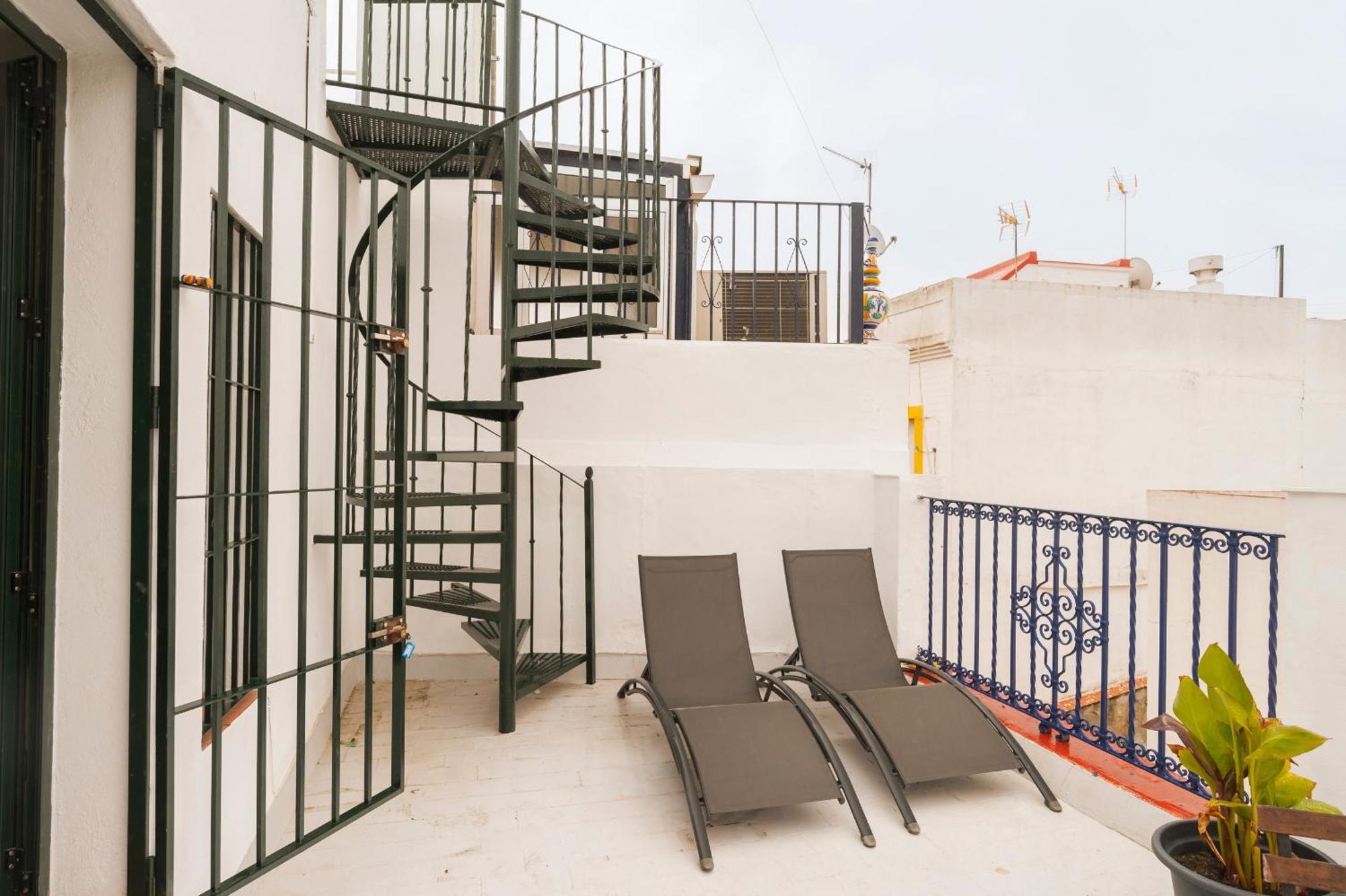 Santa Catalina Moderno Apartment เซบีญา ภายนอก รูปภาพ